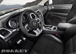 ジープグランドチェロキー　SRT8　2012年モデル