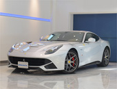 2013年モデル 正規ディーラー車 フェラーリ F12