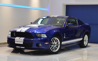 2013年モデル　新車並行輸入車　フォード　マスタング　V6　プレミアム　シェルビースタイル ワンオーナー車！