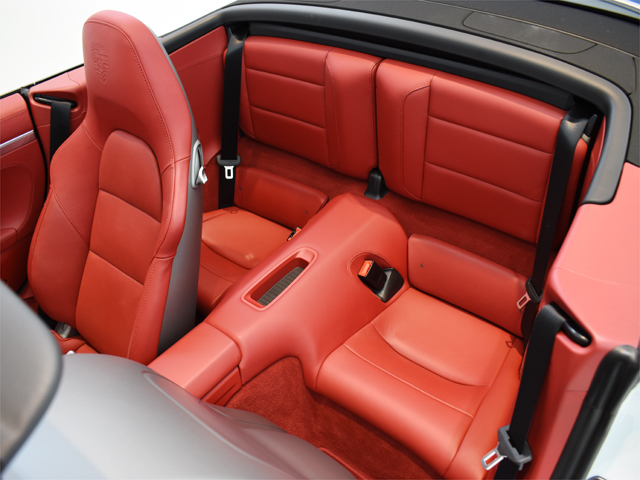2013年モデル 正規ディーラー車 ポルシェ 911 カレラS カブリオレ PDK スポクロ スポエグ OP多数