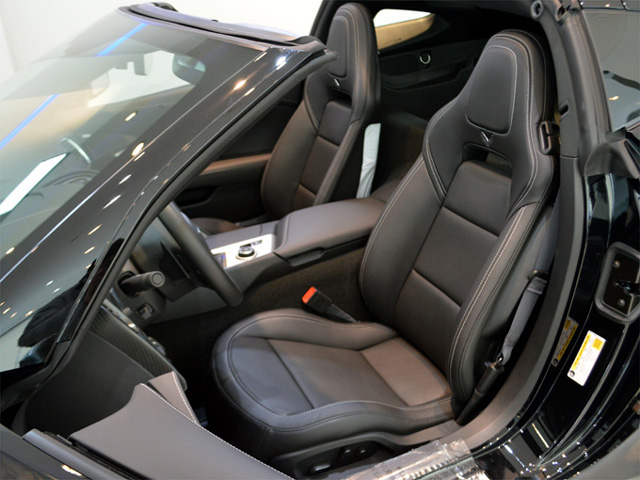 2014年モデル！　新車並行輸入車　シボレー コルベット スティングレイ　Z51 2LT　
