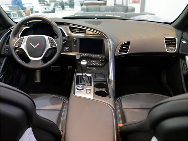 2014年モデル！　新車並行輸入車　シボレー コルベット スティングレイ　Z51 2LT　