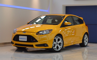 2014年モデル　新車並行輸入車　フォード　フォーカス　ST　6速MT！　RECAROシート！width=