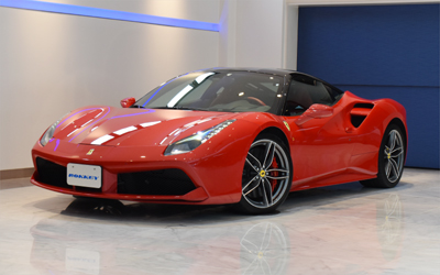 2016年モデル 正規ディーラー車 フェラーリ 488GTB 2トーンエクステリア 鍛造AW カーボンステアリング