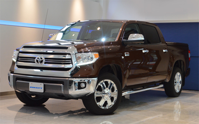 タンドラ　tundra 純正ヘッドライト　2016 1794エディション 2016年モデル 新車並行輸入車 USトヨタ タンドラ 1794エディション