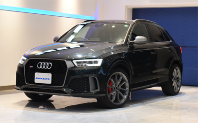 2018年モデル 正規ディーラー車 アウディ RSQ3 パフォーマンス AudiExclusive外装色  