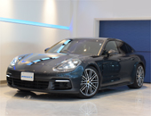 2018年モデル 正規ディーラー車 ポルシェ パナメーラ 4S