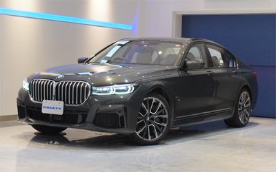 2019年モデル 正規ディーラー車 BMW 745e Mスポーツ Individual内装  リアコンフォートPKG 