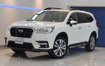 2020年モデル 新車並行輸入車 USスバル アセント 最上級グレード プレミア AWD 3列シート