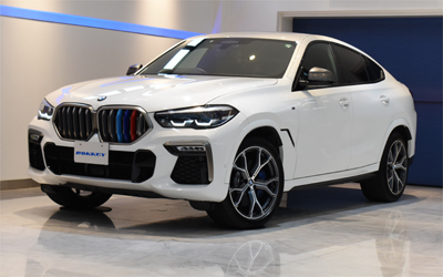2021年モデル 正規ディーラー車 BMW X6 M50i パノラマルーフ 