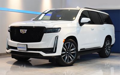 2015年新型モデル　キャデラック　エスカレード プラチナム 4WD